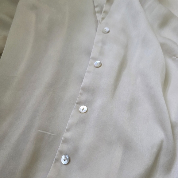 Forever 21 Cream Button Down Shirt / Cover Up - Picture 2 of 5